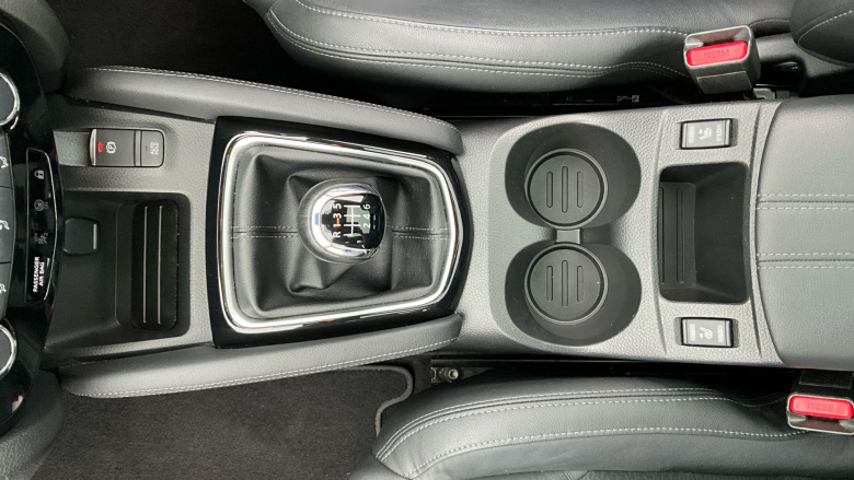 Nissan Qashqai 1.3 DiG-T Tekna 5dr Petrol Hatchback